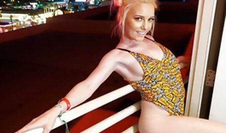 Gostosa com bunda grande دانلود رایگان فیلم کوتاه پورن usando saia