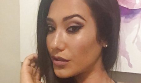 Kacey در انلود فیلم پورن باند با یک دیک سیاه بزرگ